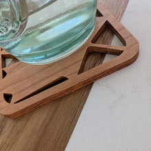 Load image into Gallery viewer, Simple Maple Leaf Coaster (Set of 4)