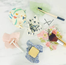 Load image into Gallery viewer, Goldilocks Beeswax Food Wraps - Itty Bitty Bundle