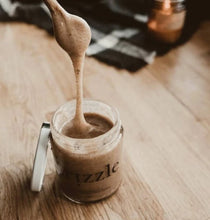 Load image into Gallery viewer, Cinnamon Spiced Raw Honey - Drizzle - 350g