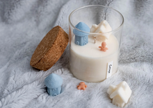 Load image into Gallery viewer, Cottage in the Snow Candle - Apple Cider