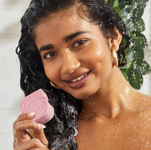 Load image into Gallery viewer, Castor Oil Nourishing Shampoo Bar - Kitsch