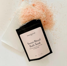 Load image into Gallery viewer, Homebound Tarot Sweet Ritual Bath Soak | Sachet