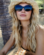 Load image into Gallery viewer, I-SEA Camilla Polarized Sunglasses - Black