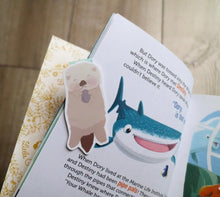 Load image into Gallery viewer, Assorted Magnetic Bookmarks