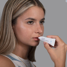 Load image into Gallery viewer, MaskerAide - Tinted Lip Mask