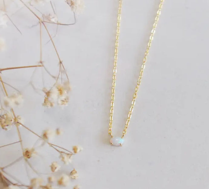Indi Dainty Oval Opal Necklace - Oh So Lovely