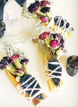 Load image into Gallery viewer, Assorted Floral & Crystal Palo Santo Bundles