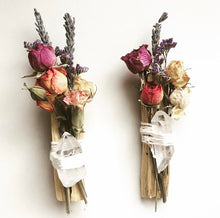 Load image into Gallery viewer, Assorted Floral & Crystal Palo Santo Bundles
