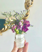 Load image into Gallery viewer, Assorted Floral & Crystal Palo Santo Bundles