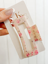 Load image into Gallery viewer, Medium Floral Claw Clips