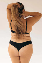Load image into Gallery viewer, Seamless Low-Midrise Thong Underwear - Black- Huha