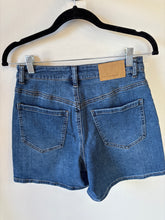 Load image into Gallery viewer, KAbrook Jean Shorts - Kaffe