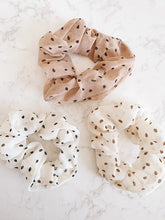 Load image into Gallery viewer, Hair Scrunchie - Spring 3 set