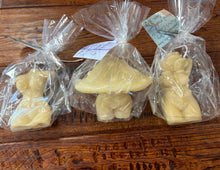 Load image into Gallery viewer, Maple’s Candle Co. Assorted Candles Unscented
