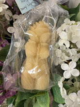 Load image into Gallery viewer, Maple’s Candle Co. Assorted Candles Unscented