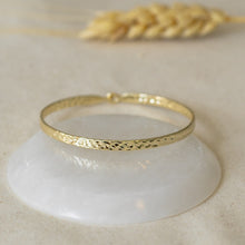 Load image into Gallery viewer, Believe Bracelets