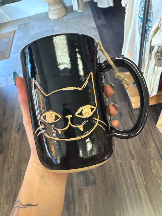 Black Cat Mug - Hands on Clay
