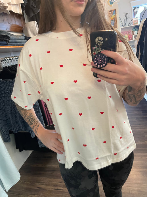 All Over Heart Oversized Boxytee - Coconut Cream with Red - Brunette The Label