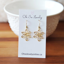 Load image into Gallery viewer, Itzel Flower Drop Earrings - Oh So Lovely
