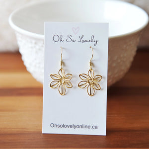 Itzel Flower Drop Earrings - Oh So Lovely