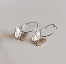 Load image into Gallery viewer, Butterfly Hoop - Oh So Lovely - Gold/Silver