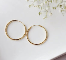 Load image into Gallery viewer, Diamond Cut Gold Hoop - Oh So Lovely