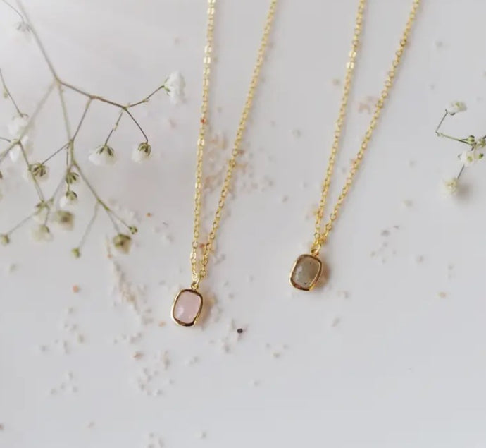 Crystal Labradorite Stone Necklace - Oh So Lovely