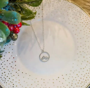 Mountain Necklace - Silver - Oh So Lovely