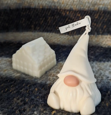 Gnome Candle - Pink Nose - Apple Cider