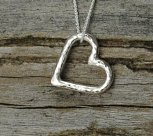 Load image into Gallery viewer, Heart Necklace - Elements Gallery