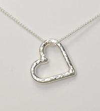 Load image into Gallery viewer, Heart Necklace - Elements Gallery