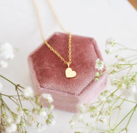 Addi Dangle Heart Necklace - Oh So Lovely