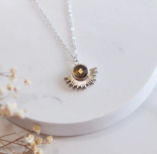 Loxley Labradorite Sun Necklace - Oh So Lovely