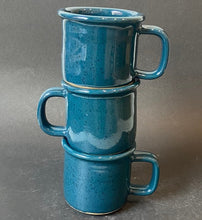 Load image into Gallery viewer, Medium Classic Camper Mug - Hands on Clay