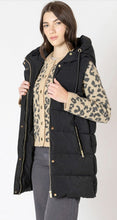 Load image into Gallery viewer, Hooded Puffer Vest - Black
