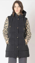 Load image into Gallery viewer, Hooded Puffer Vest - Black