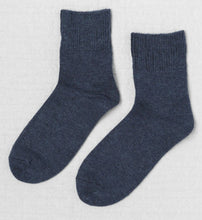 Load image into Gallery viewer, Assorted Sweater Socks