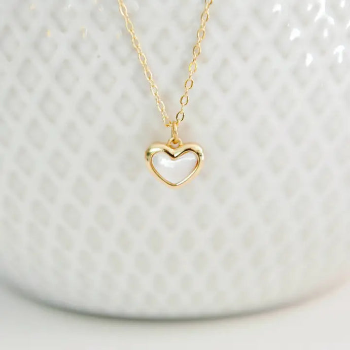 Aisha Mother of Pearl Heart Necklace - Oh So Lovely