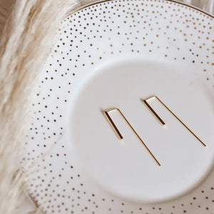 Liv Modern Bar Earrings - Oh So Lovely