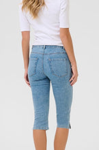 Load image into Gallery viewer, KAvicky Capri Jeans - Light Blue - Kaffe