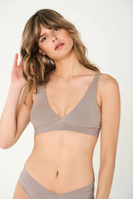 Load image into Gallery viewer, Crossover Bra - Pebble - Huha