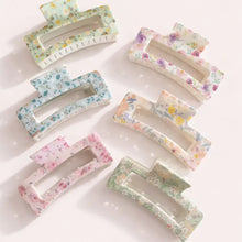 Load image into Gallery viewer, Medium Floral Claw Clips