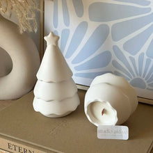 Load image into Gallery viewer, Winter Forest Scented Soy Candle