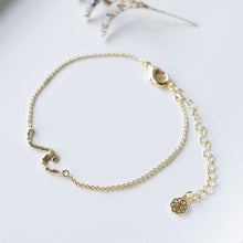 Load image into Gallery viewer, Tiny Wave Anklet