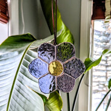 Load image into Gallery viewer, Hippy Flower Suncatcher - Glimpse Glass