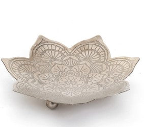 Iron Flower Shape Plate