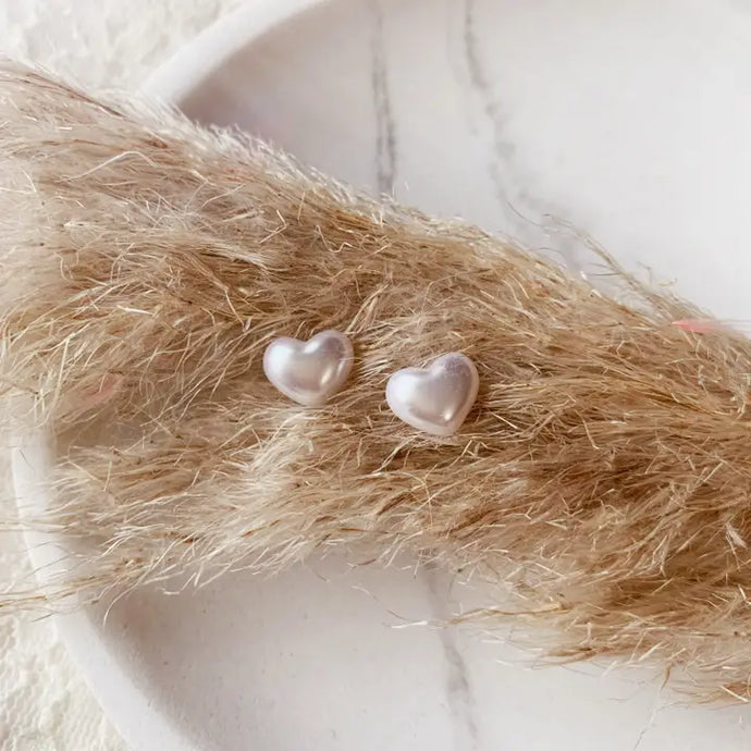 Posey Pearl Heart Studs - Oh So Lovely