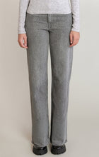 Load image into Gallery viewer, leopard Print Jeans