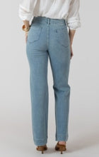 Load image into Gallery viewer, Patch Pocket Blue Jeans