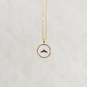 Nell Whale Tail Necklace - Oh So Lovely